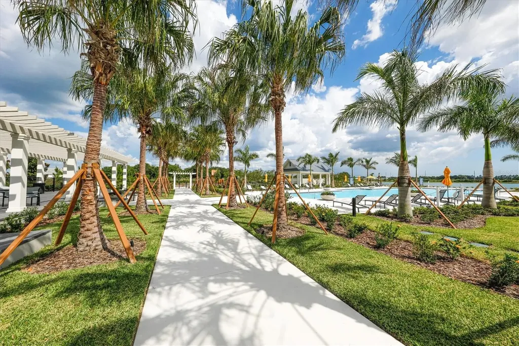 8113 Sternway Road Sarasota FL 34240