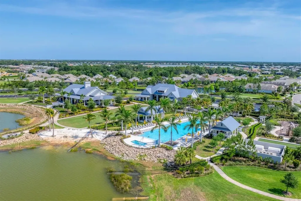 8113 Sternway Road Sarasota FL 34240