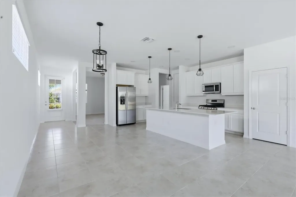 8113 Sternway Road Sarasota FL 34240
