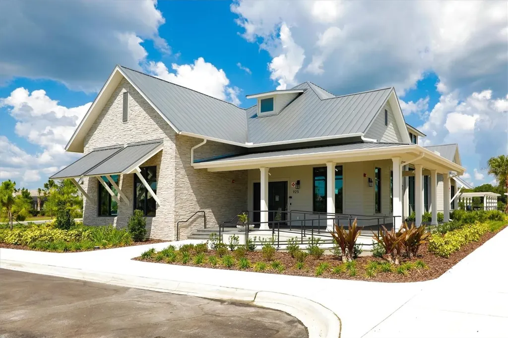 8113 Sternway Road Sarasota FL 34240