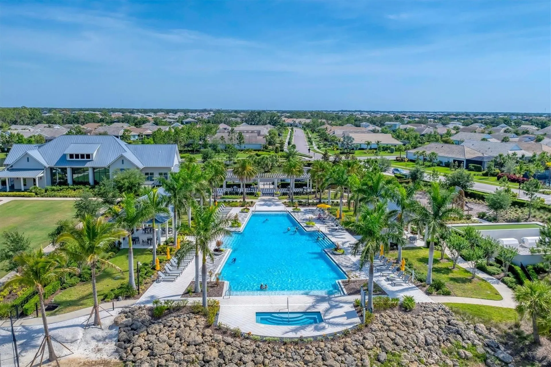 8113 Sternway Road Sarasota FL 34240