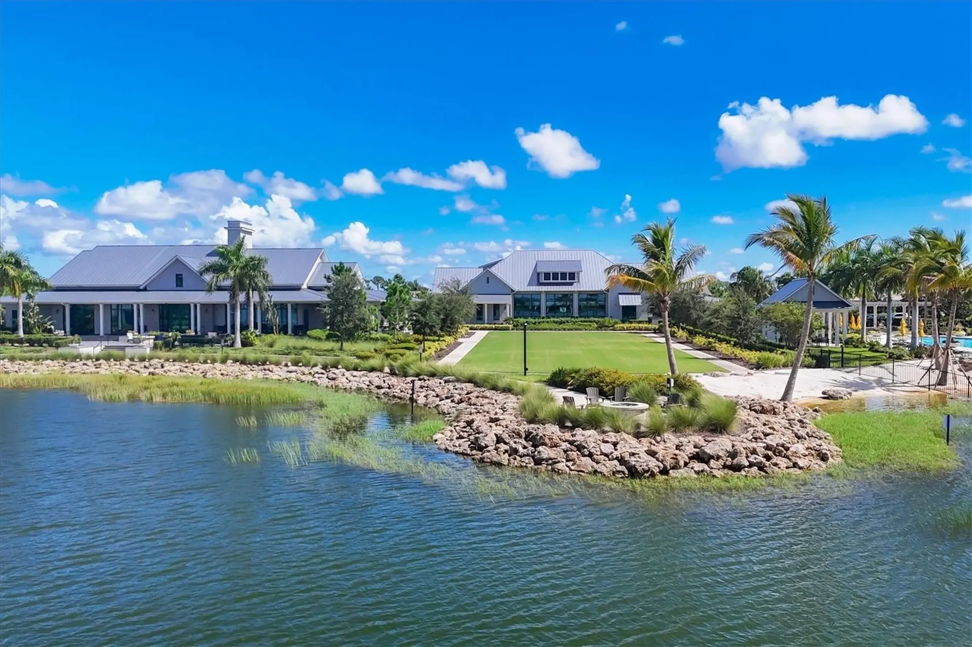8113 Sternway Road Sarasota FL 34240