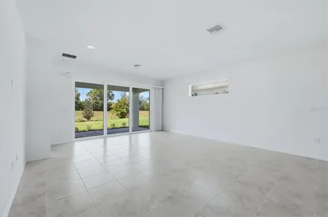 8113 Sternway Road Sarasota FL 34240