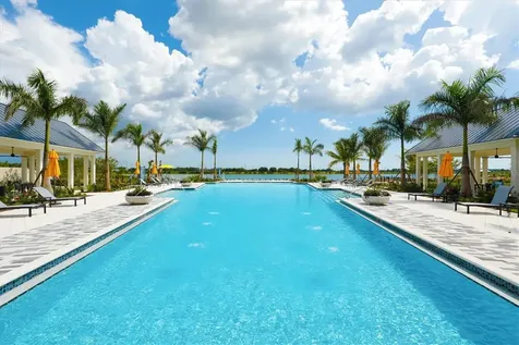 8113 Sternway Road Sarasota FL 34240