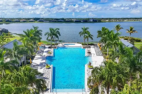 8113 Sternway Road Sarasota FL 34240