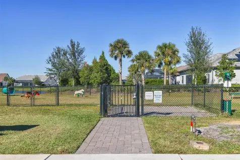 8113 Sternway Road Sarasota FL 34240