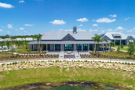 8113 Sternway Road Sarasota FL 34240