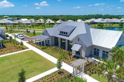 8113 Sternway Road Sarasota FL 34240