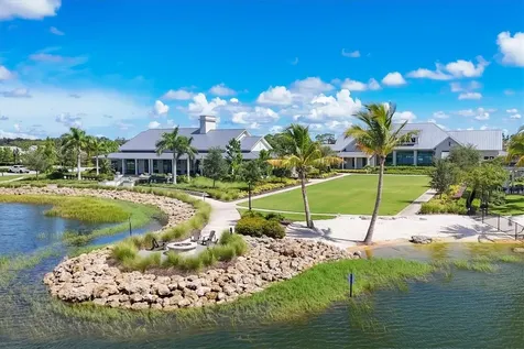 8113 Sternway Road Sarasota FL 34240
