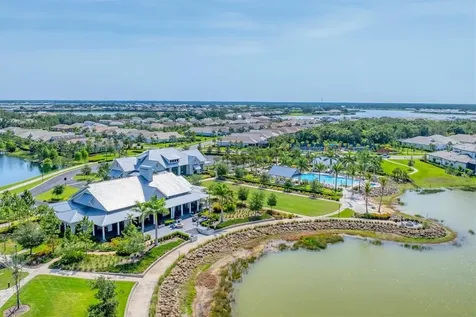 8113 Sternway Road Sarasota FL 34240