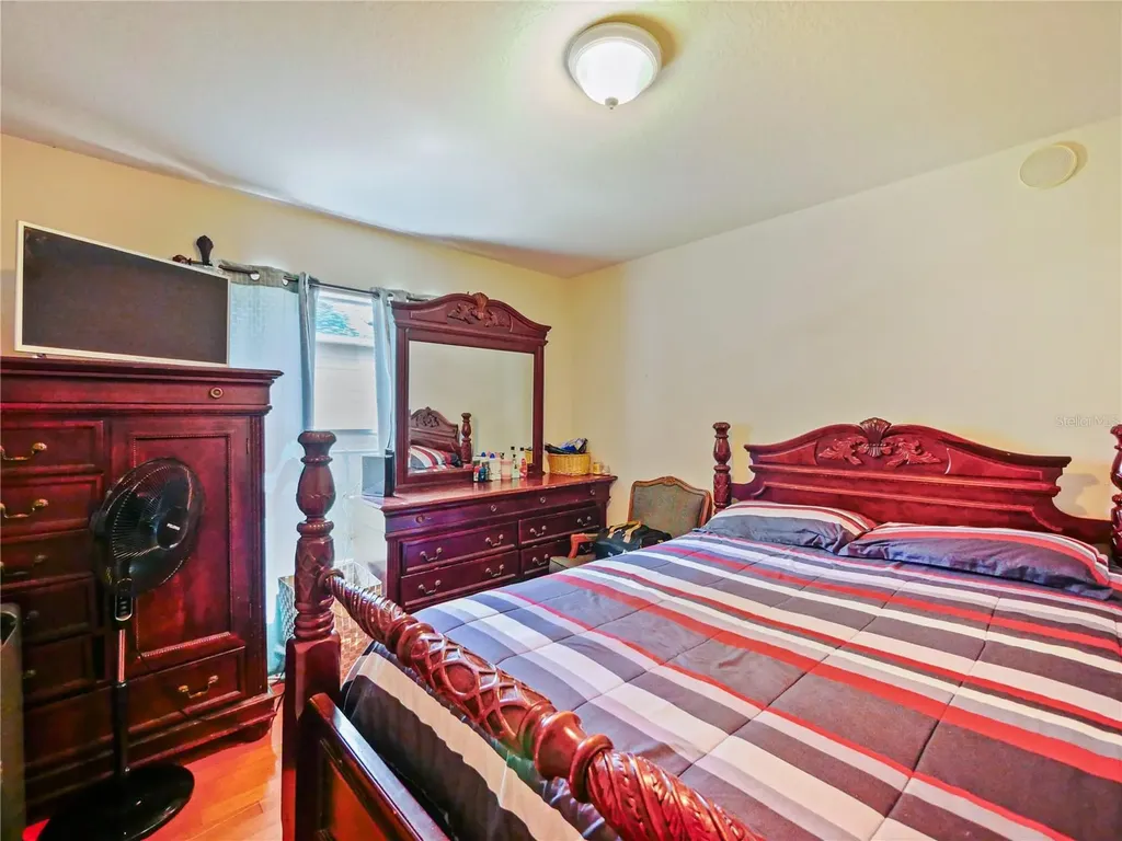 4856 Robbins Avenue Orlando FL 32808