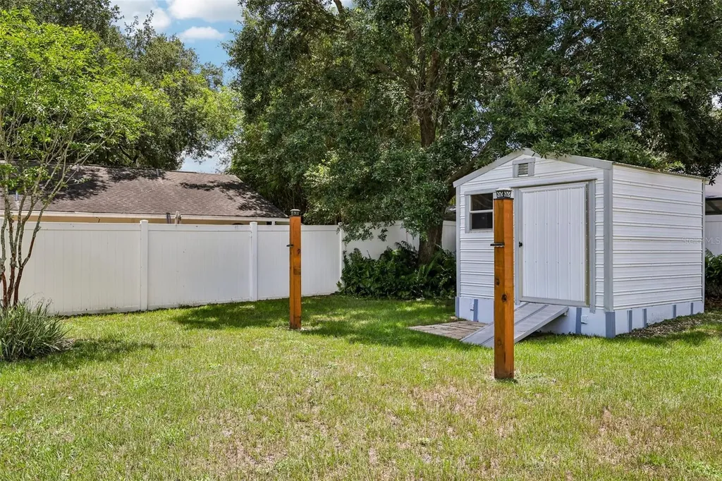 14309 Brentwood Drive Tampa FL 33618