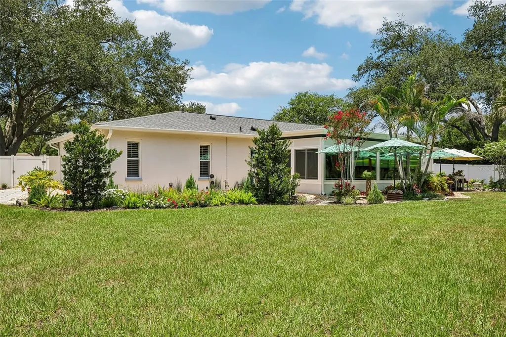14309 Brentwood Drive Tampa FL 33618