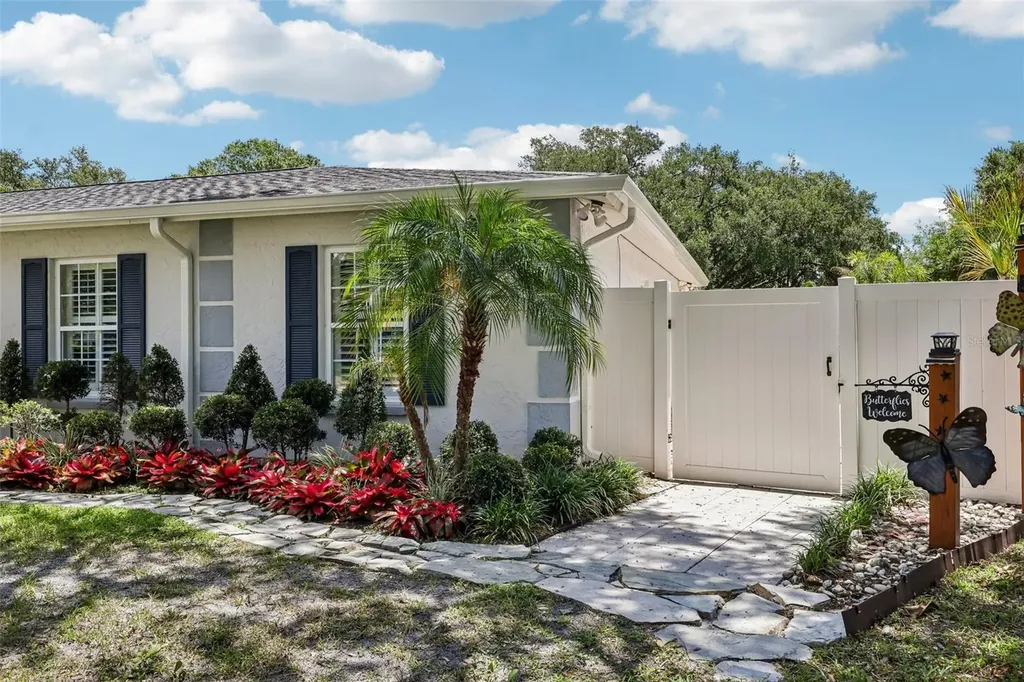 14309 Brentwood Drive Tampa FL 33618
