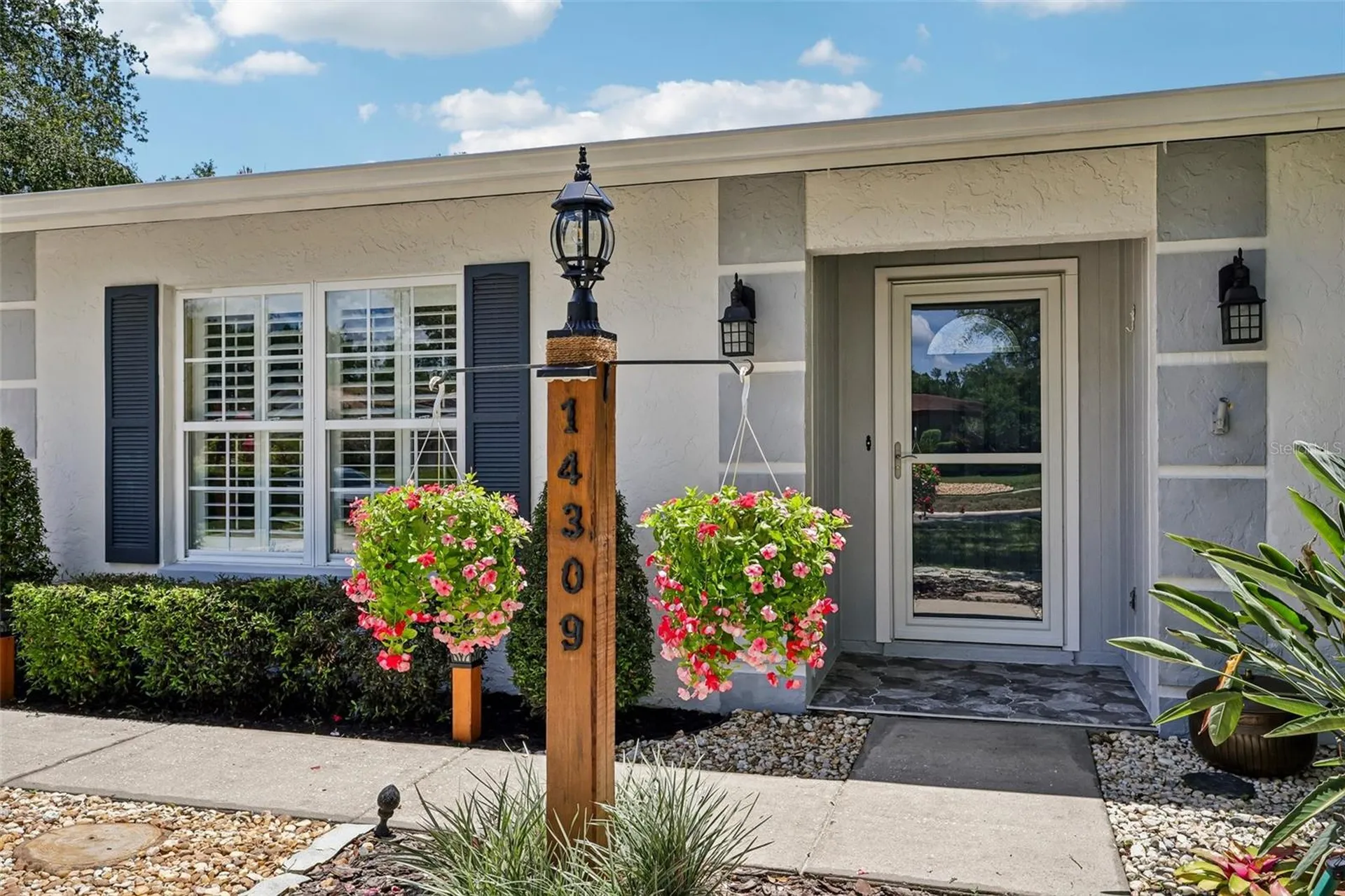 14309 Brentwood Drive Tampa FL 33618