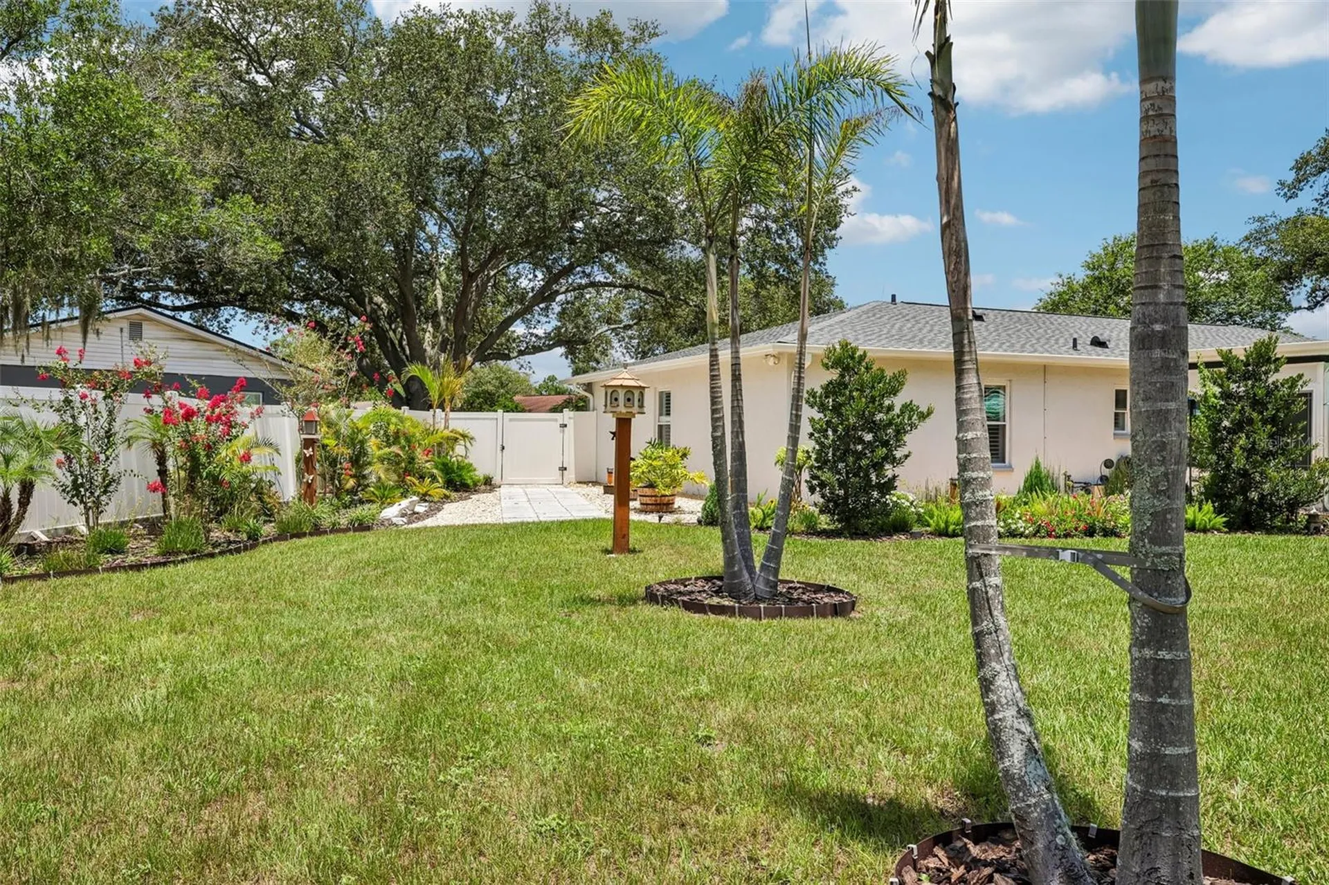14309 Brentwood Drive Tampa FL 33618