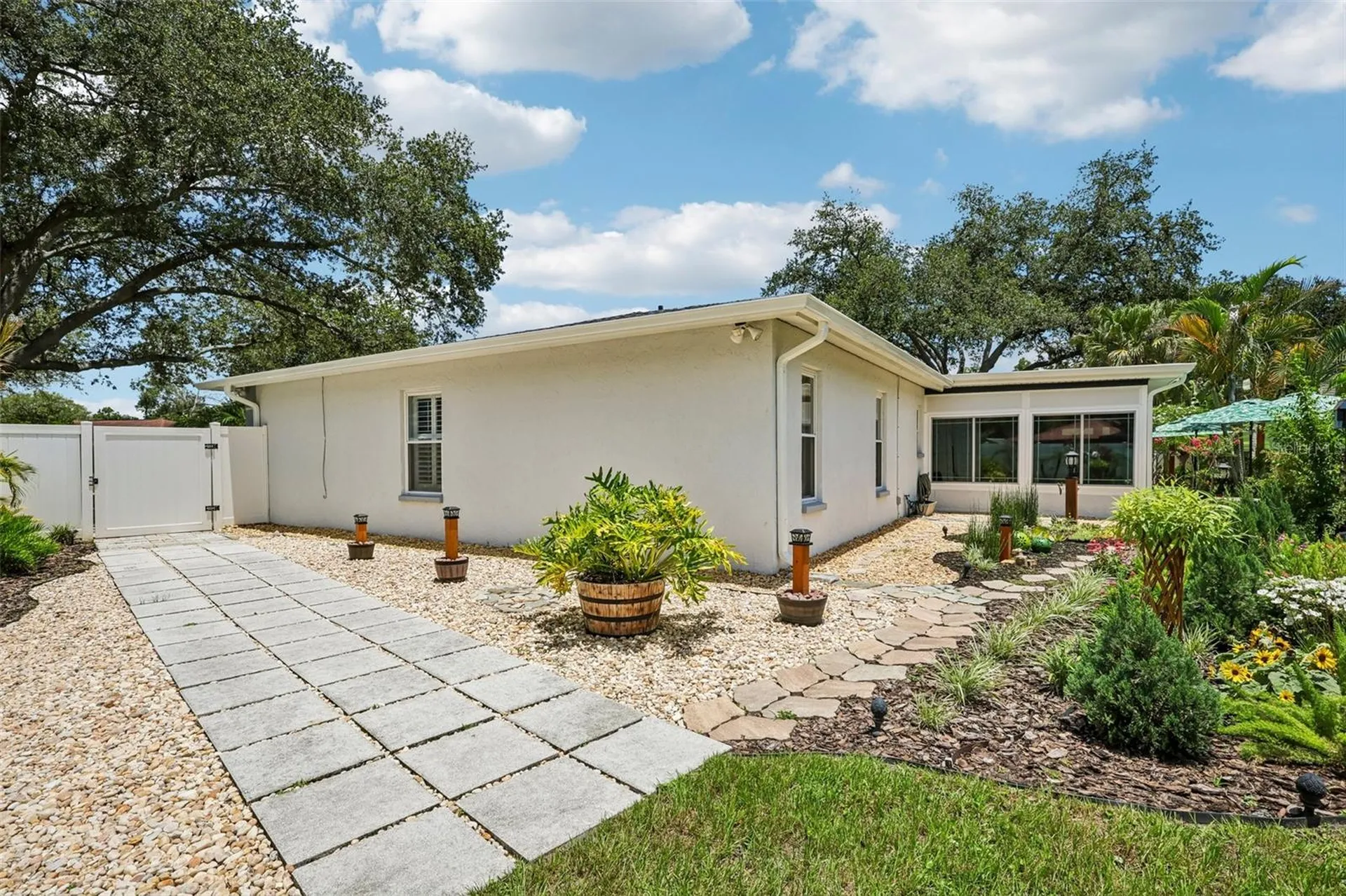 14309 Brentwood Drive Tampa FL 33618