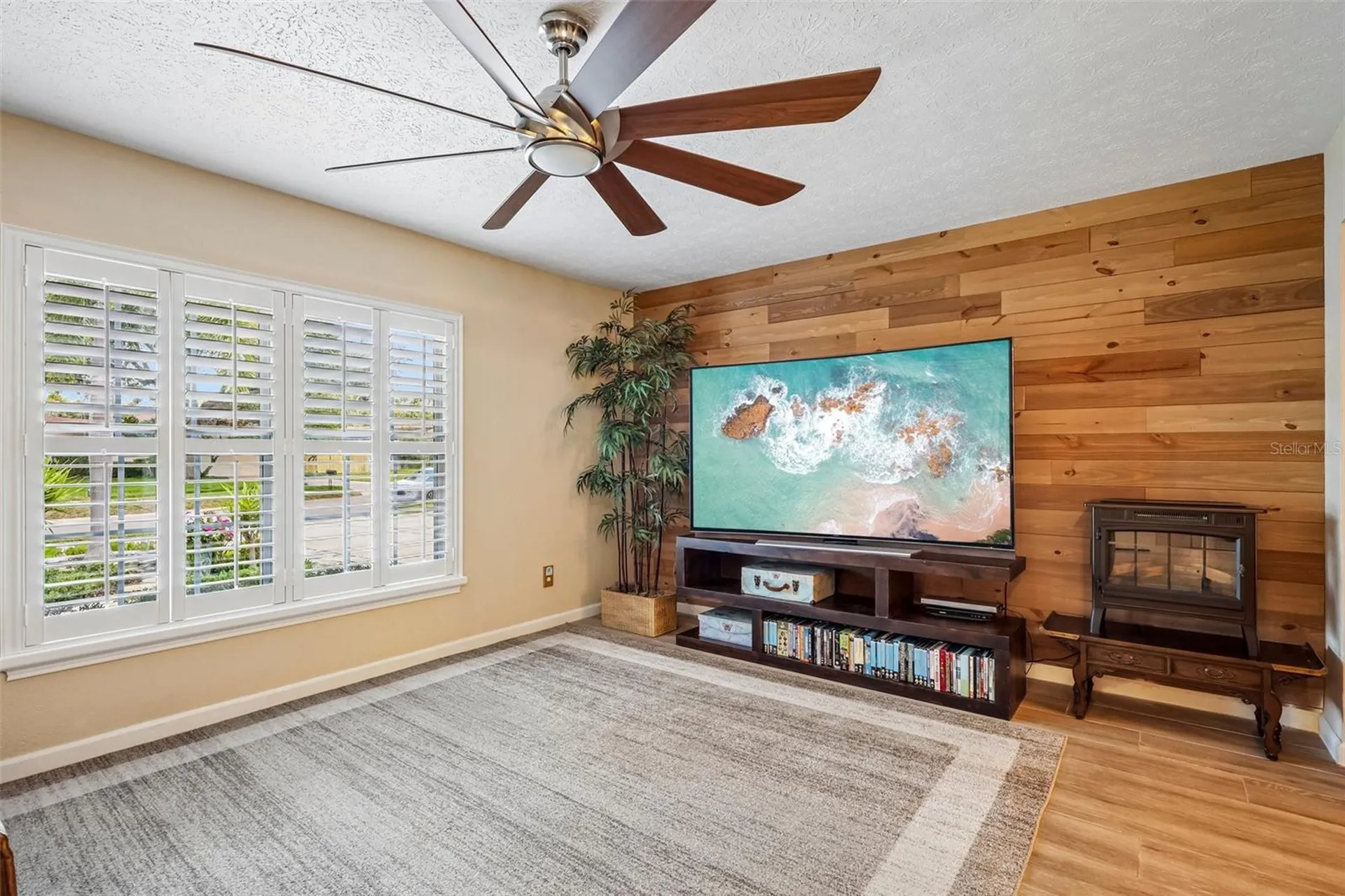 14309 Brentwood Drive Tampa FL 33618