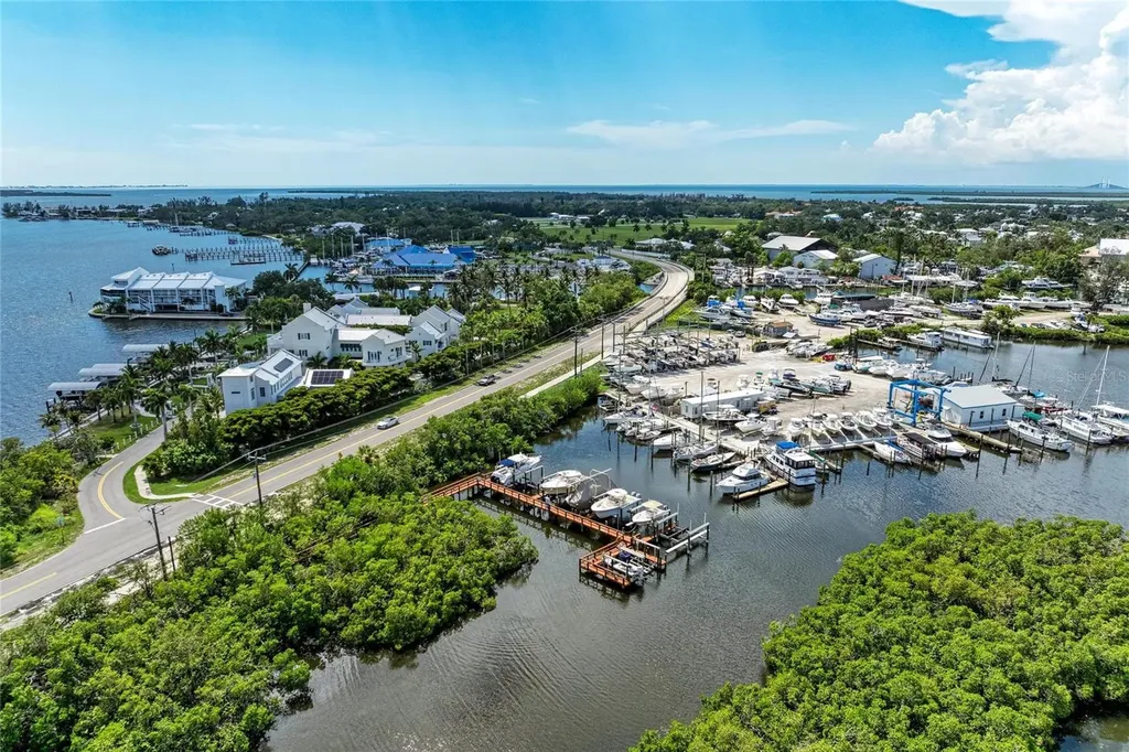 3607 10th Lane W Palmetto FL 34221