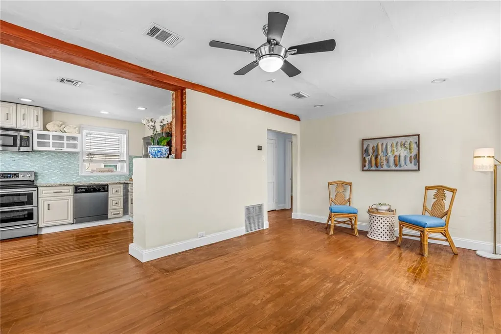 129 Rosalyn Avenue Daytona Beach FL 32118