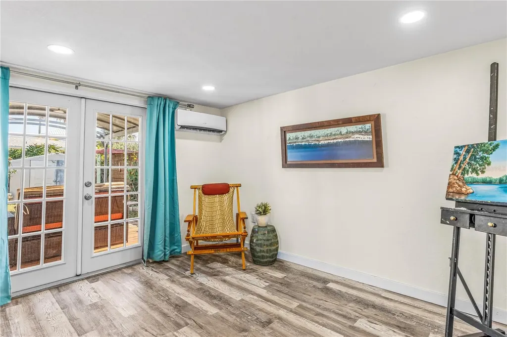 129 Rosalyn Avenue Daytona Beach FL 32118