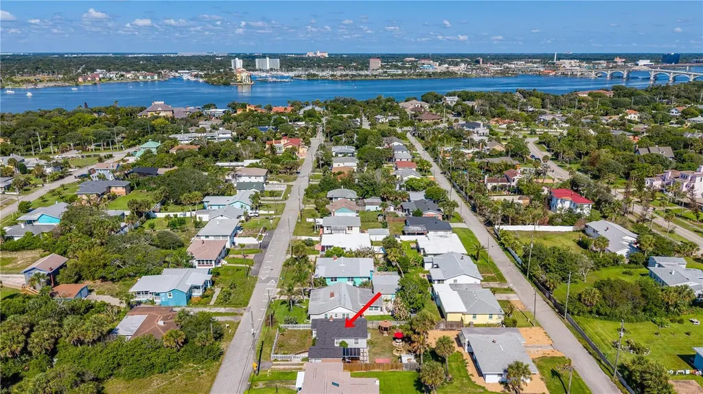129 Rosalyn Avenue Daytona Beach FL 32118