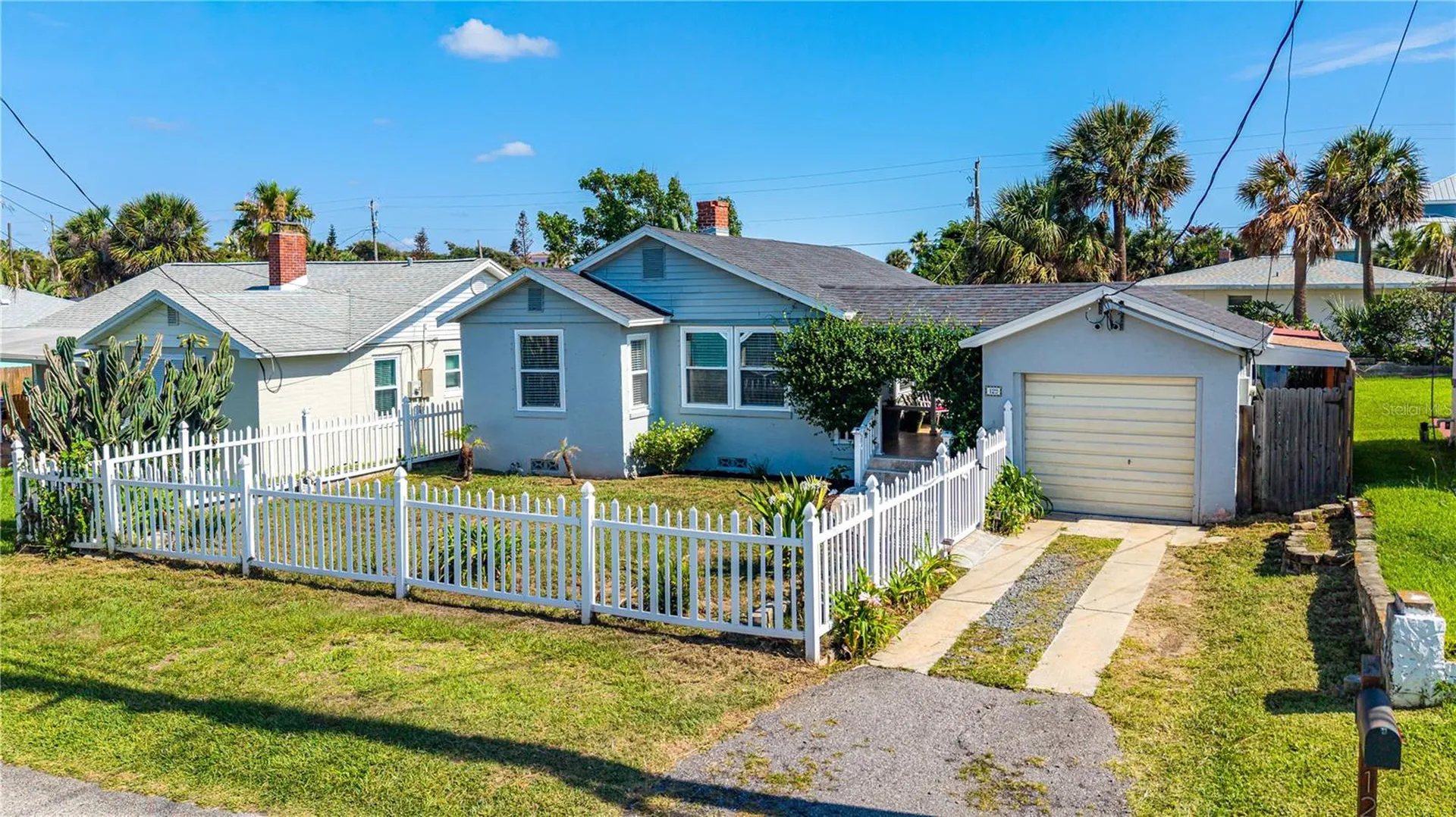 129 Rosalyn Avenue Daytona Beach FL 32118