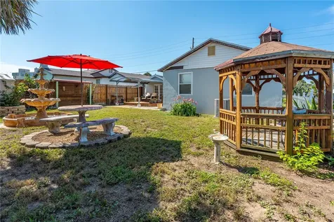 129 Rosalyn Avenue Daytona Beach FL 32118