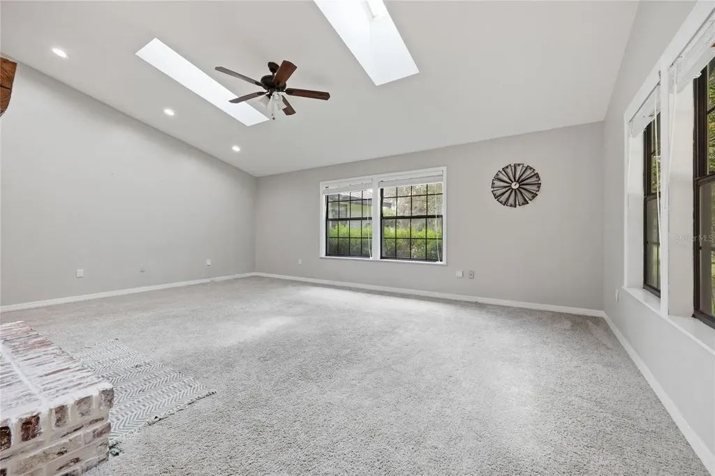 22929 E County Road 1474 Hawthorne FL 32640