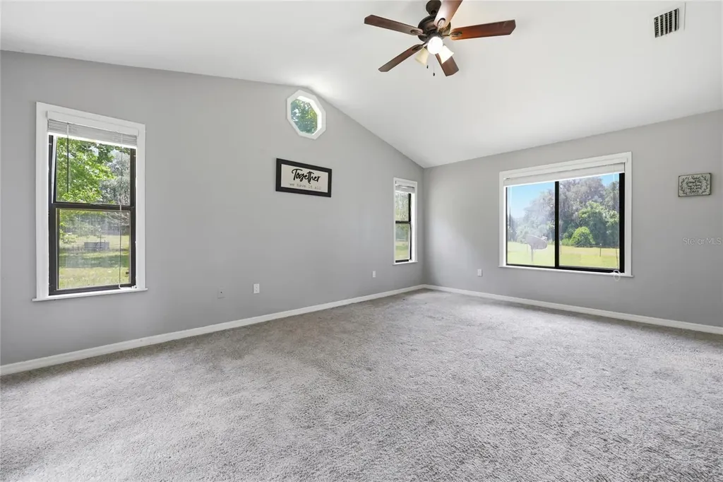 22929 E County Road 1474 Hawthorne FL 32640
