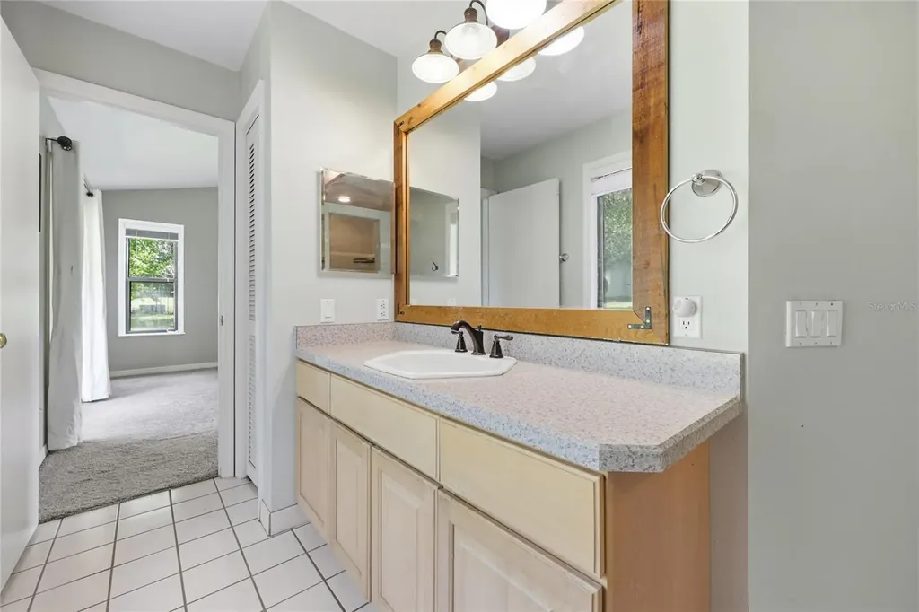 22929 E County Road 1474 Hawthorne FL 32640