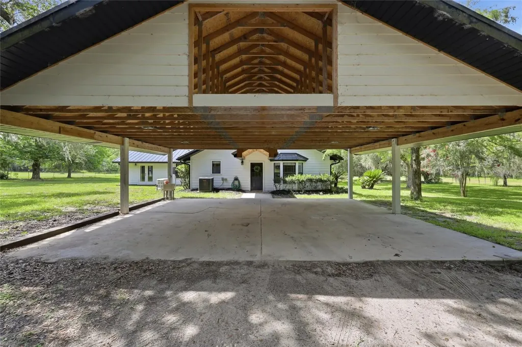 22929 E County Road 1474 Hawthorne FL 32640