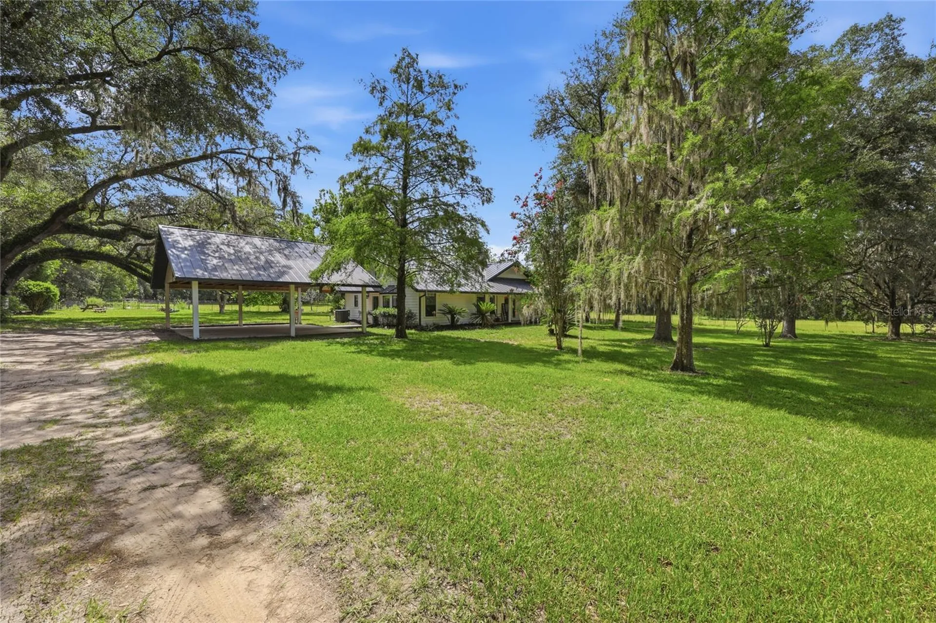 22929 E County Road 1474 Hawthorne FL 32640