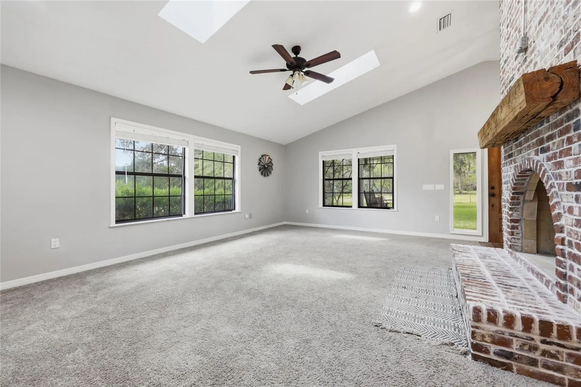 22929 E County Road 1474 Hawthorne FL 32640