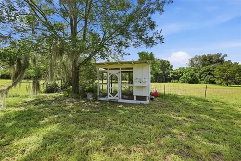 22929 E County Road 1474 Hawthorne FL 32640