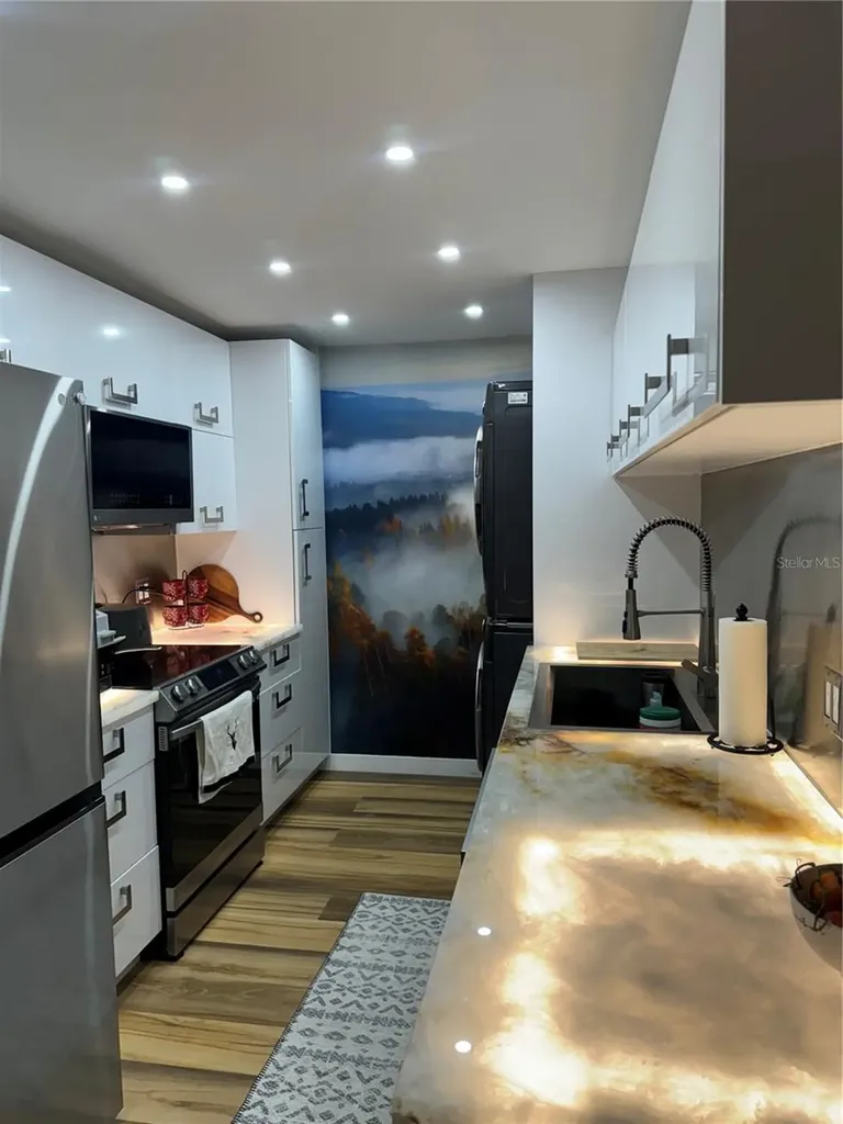 3211 W Swann Avenue Tampa FL 33609