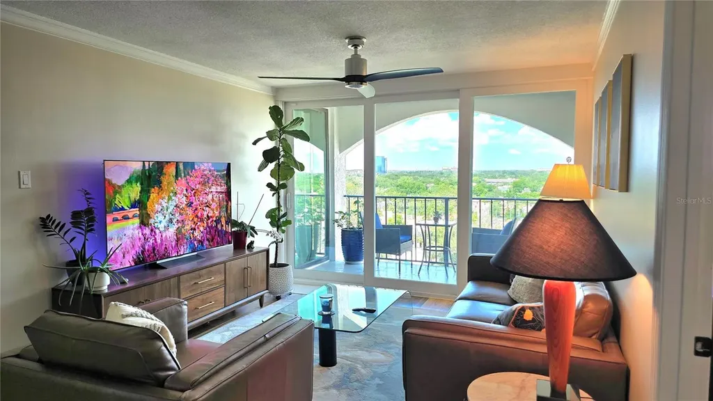 3211 W Swann Avenue Tampa FL 33609