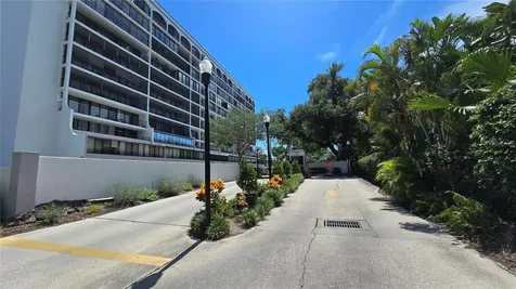 3211 W Swann Avenue Tampa FL 33609