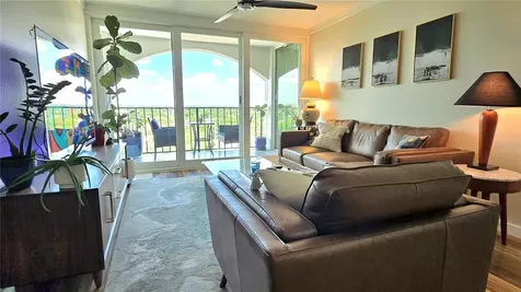 3211 W Swann Avenue Tampa FL 33609