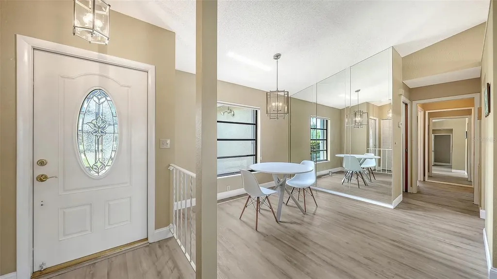 6618 Easton Drive Sarasota FL 34238