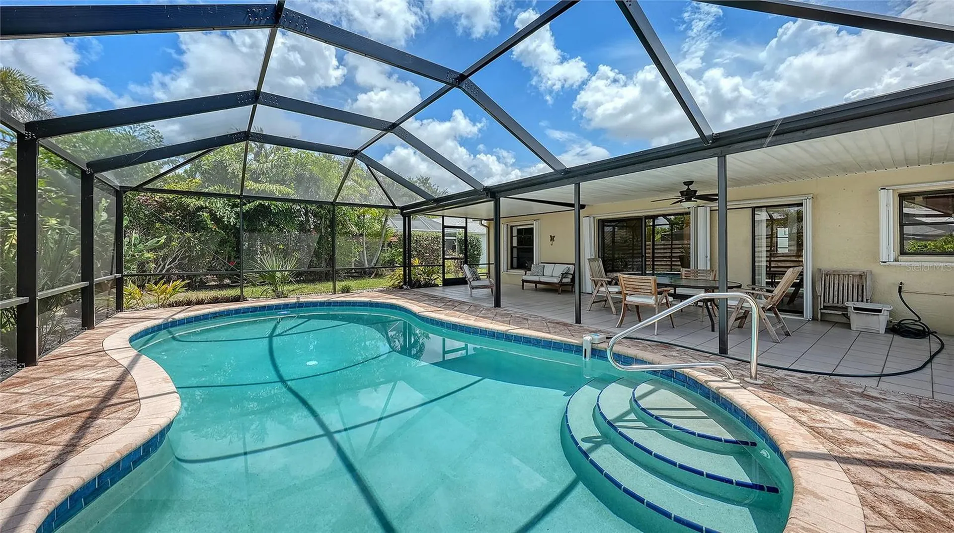 6618 Easton Drive Sarasota FL 34238