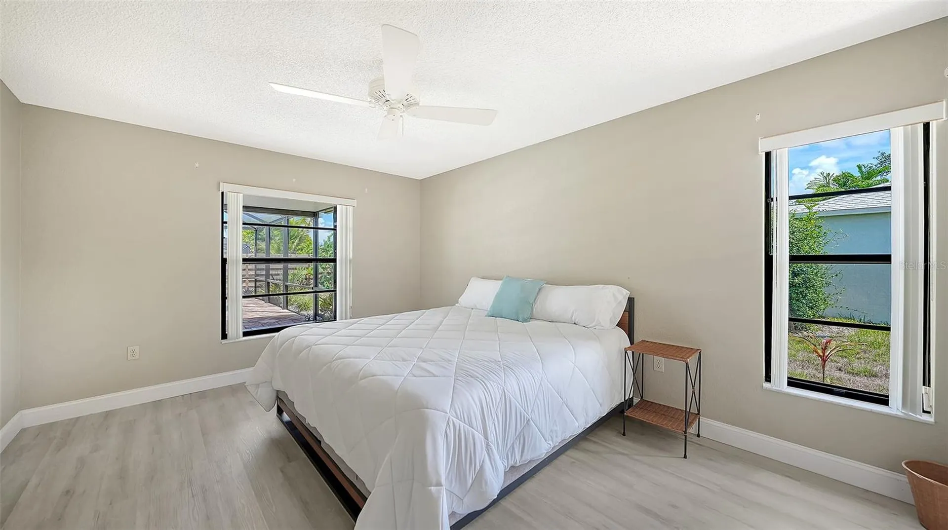 6618 Easton Drive Sarasota FL 34238