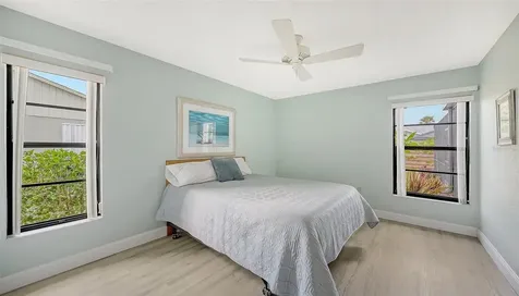 6618 Easton Drive Sarasota FL 34238