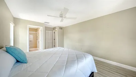 6618 Easton Drive Sarasota FL 34238