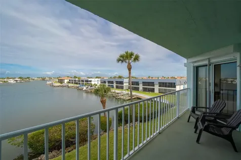 1750 Commodore Boulevard Cocoa Beach FL 32931