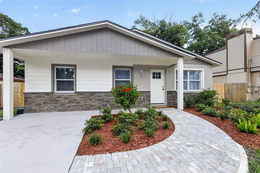 5124 Chilkoot Street Tampa FL 33617