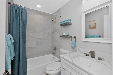 5124 Chilkoot Street Tampa FL 33617