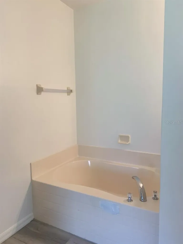 9 Royal Palm Lane Palm Coast FL 32164