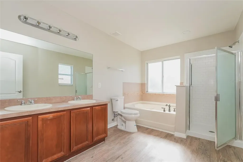 12125 Fox Bloom Avenue Gibsonton FL 33534