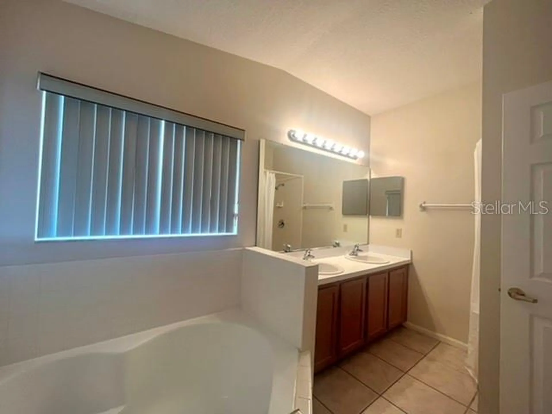 2861 Falling Tree Circle Orlando FL 32837
